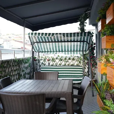 Apart Otel Middle Village İstanbul