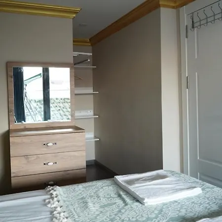 Middle Village 3* Стамбул