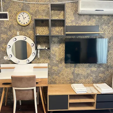 Middle Village 4* Stambuł