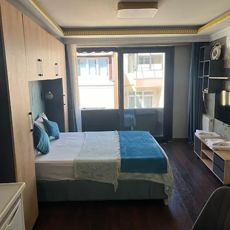 Hotel apartamentowy Middle Village