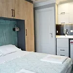 Middle Village 4* Стамбул